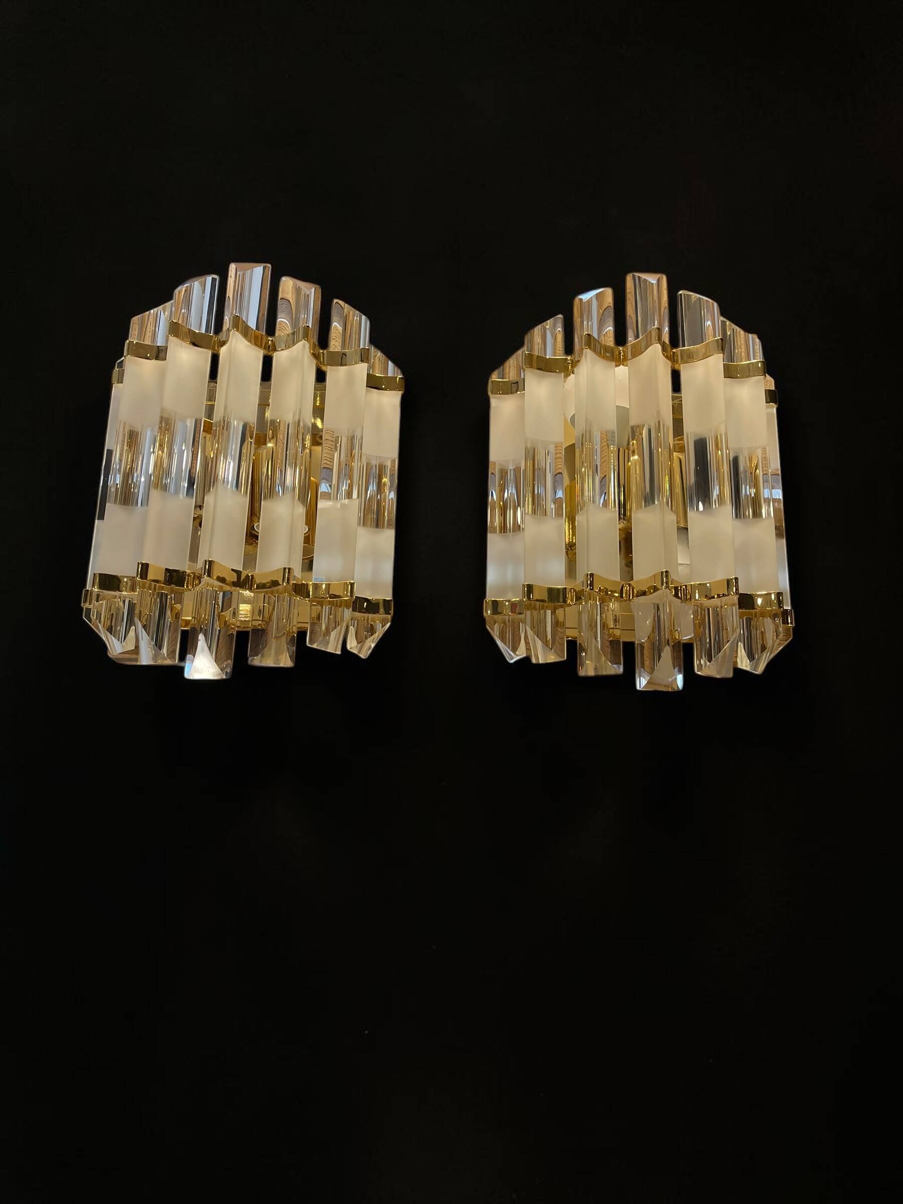 Pair of Venini wall lights 1980