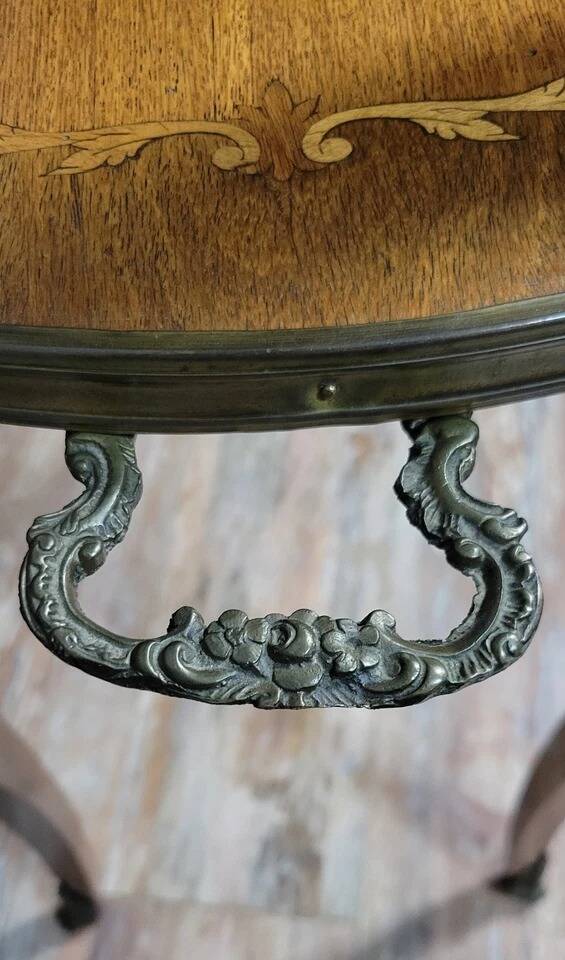 Double-top tea table in marquetry from the Napoleon III period