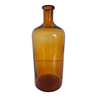 Apothecary bottle