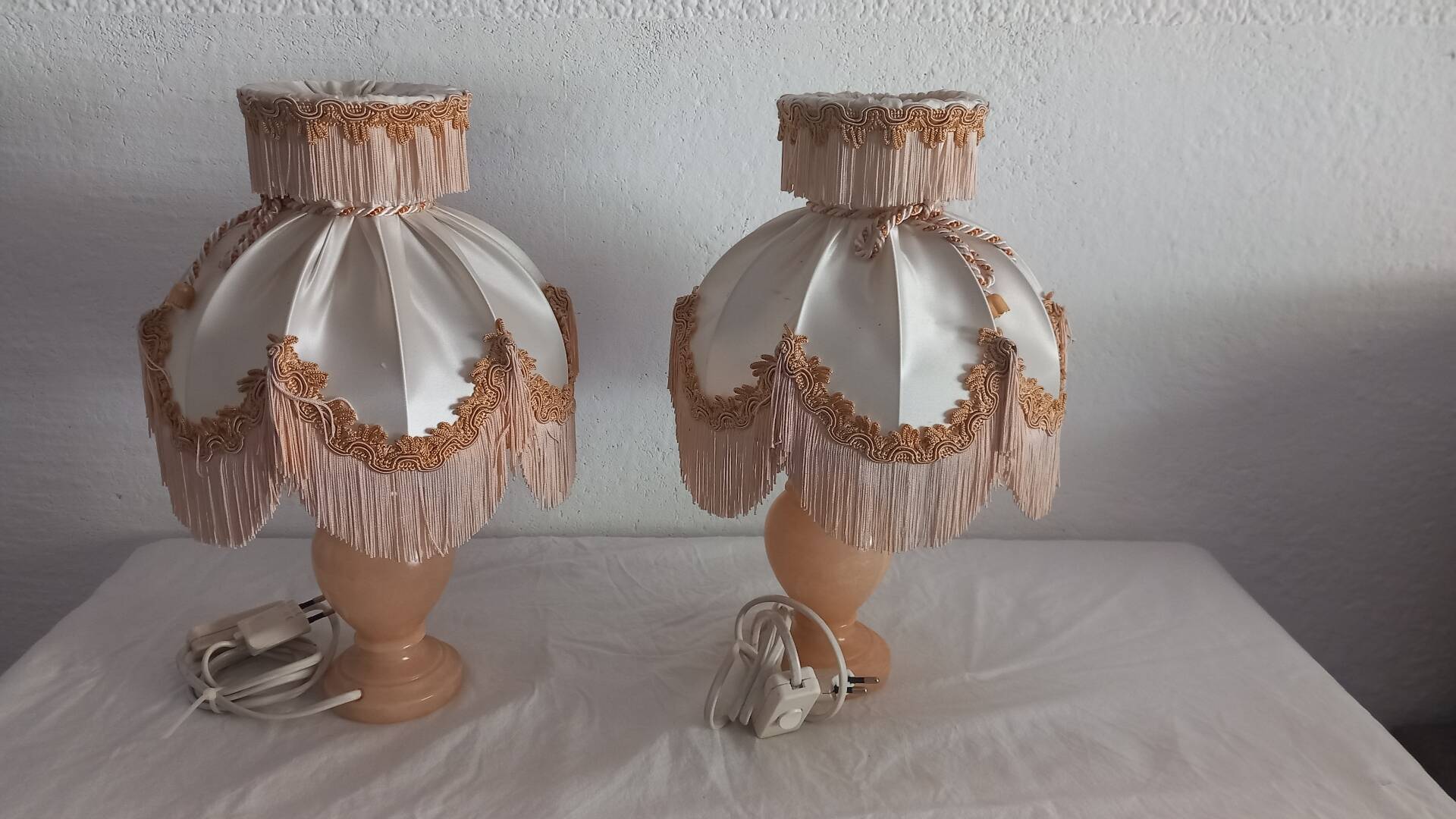Pair of vintage alabaster lamps in Boudoir style – Fringed lampshade