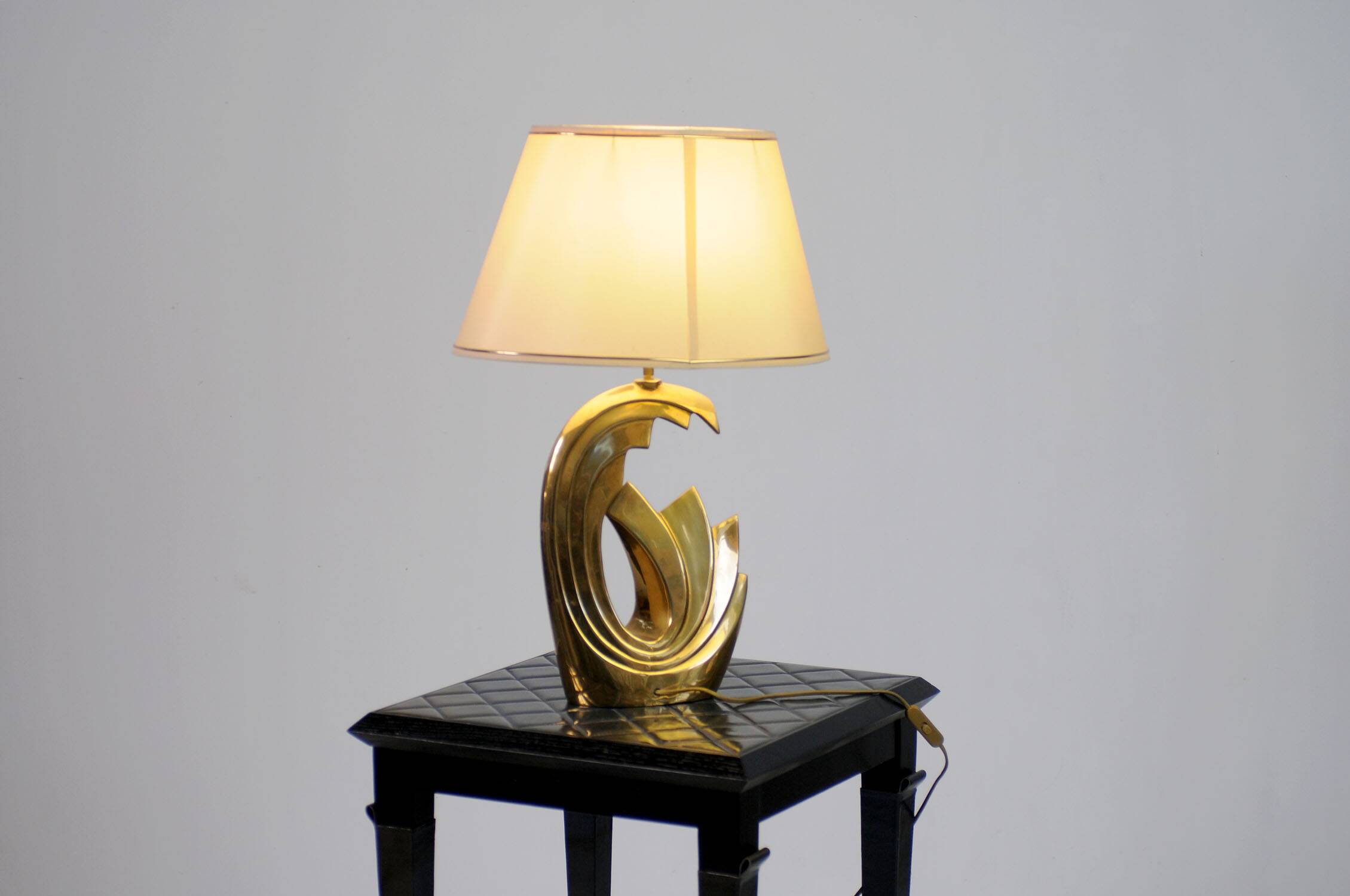Living room lamp in golden brass