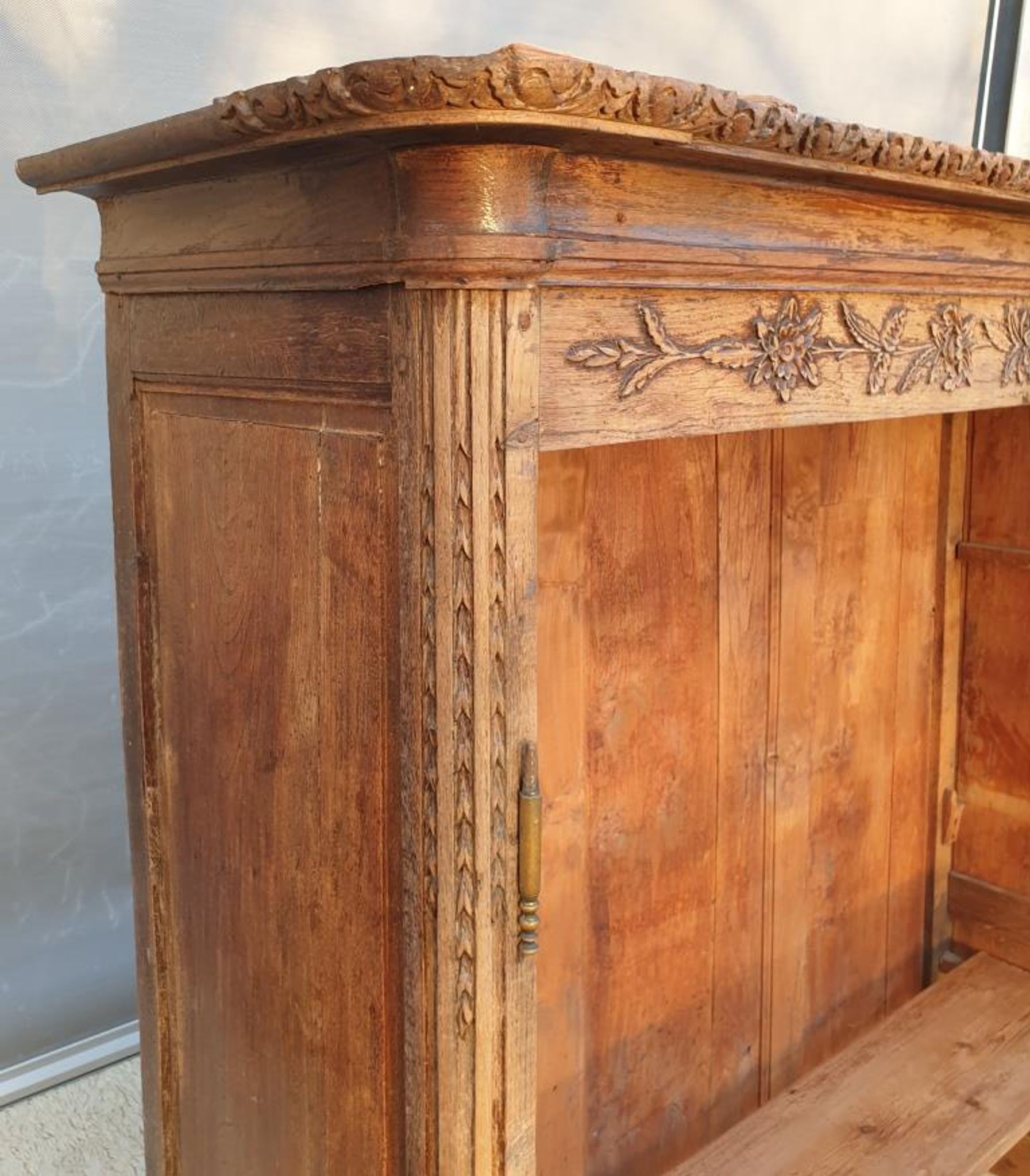 Buffet 2 corps normand Louis XV pièce du  XVIIIe