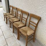 5 mulched chairs