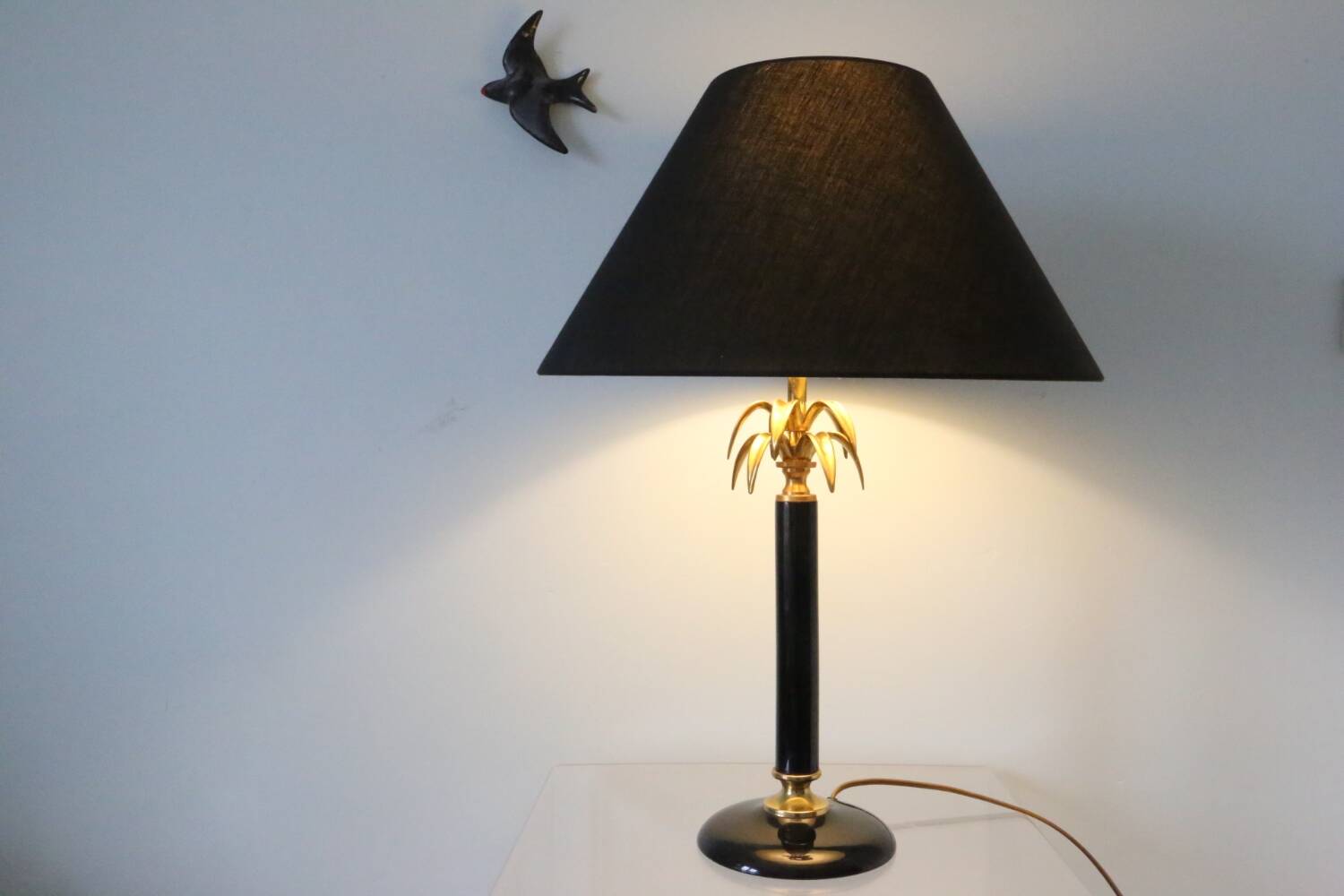 Pineapple lamp, Le Dauphin house, Koufra model