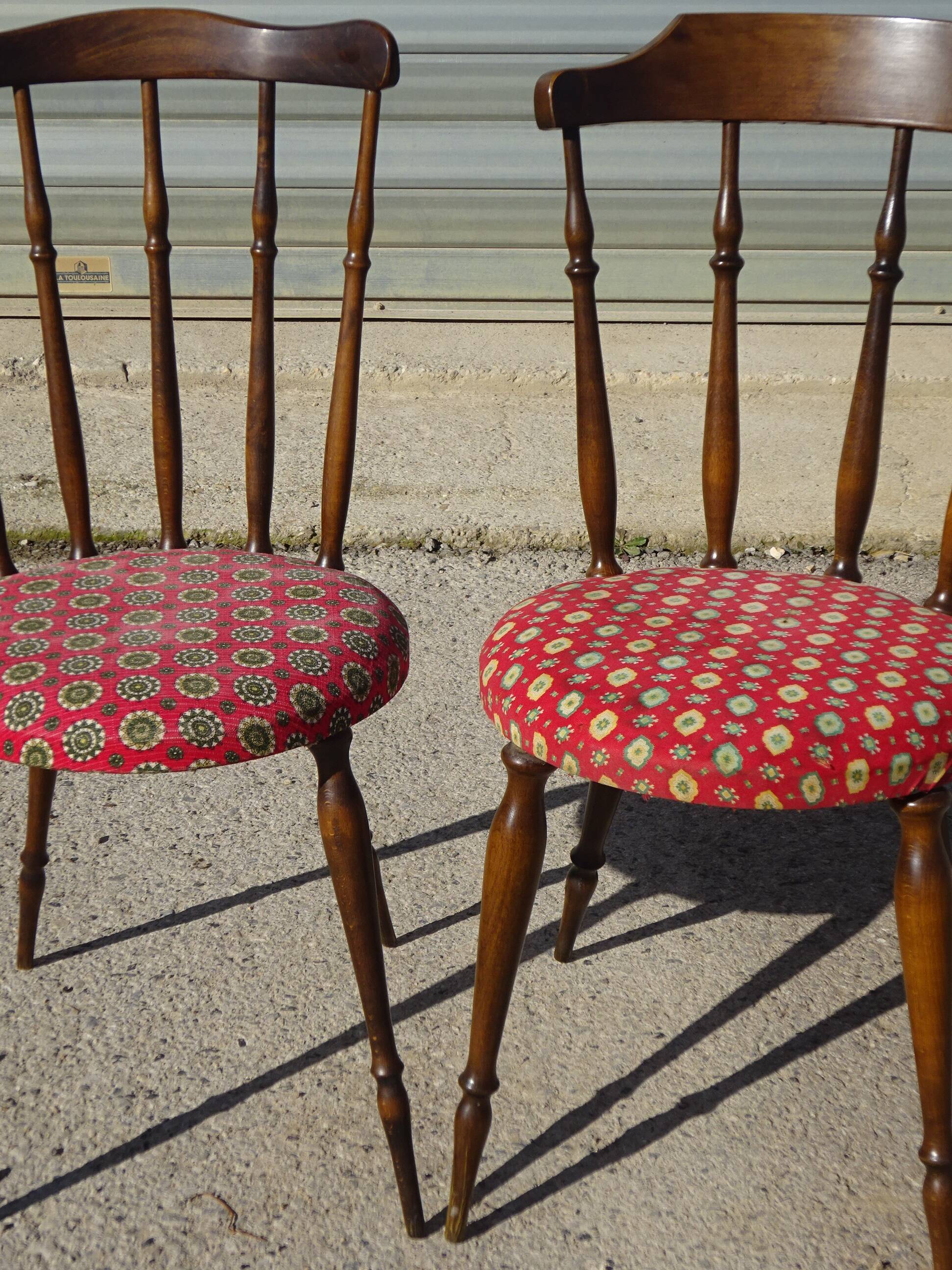 Chaises vintage, pieds compas, les 2