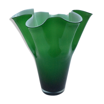 Vase handkerchief glass leg of green and white color