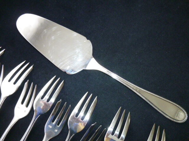 Silver metal cake service François Frionnet