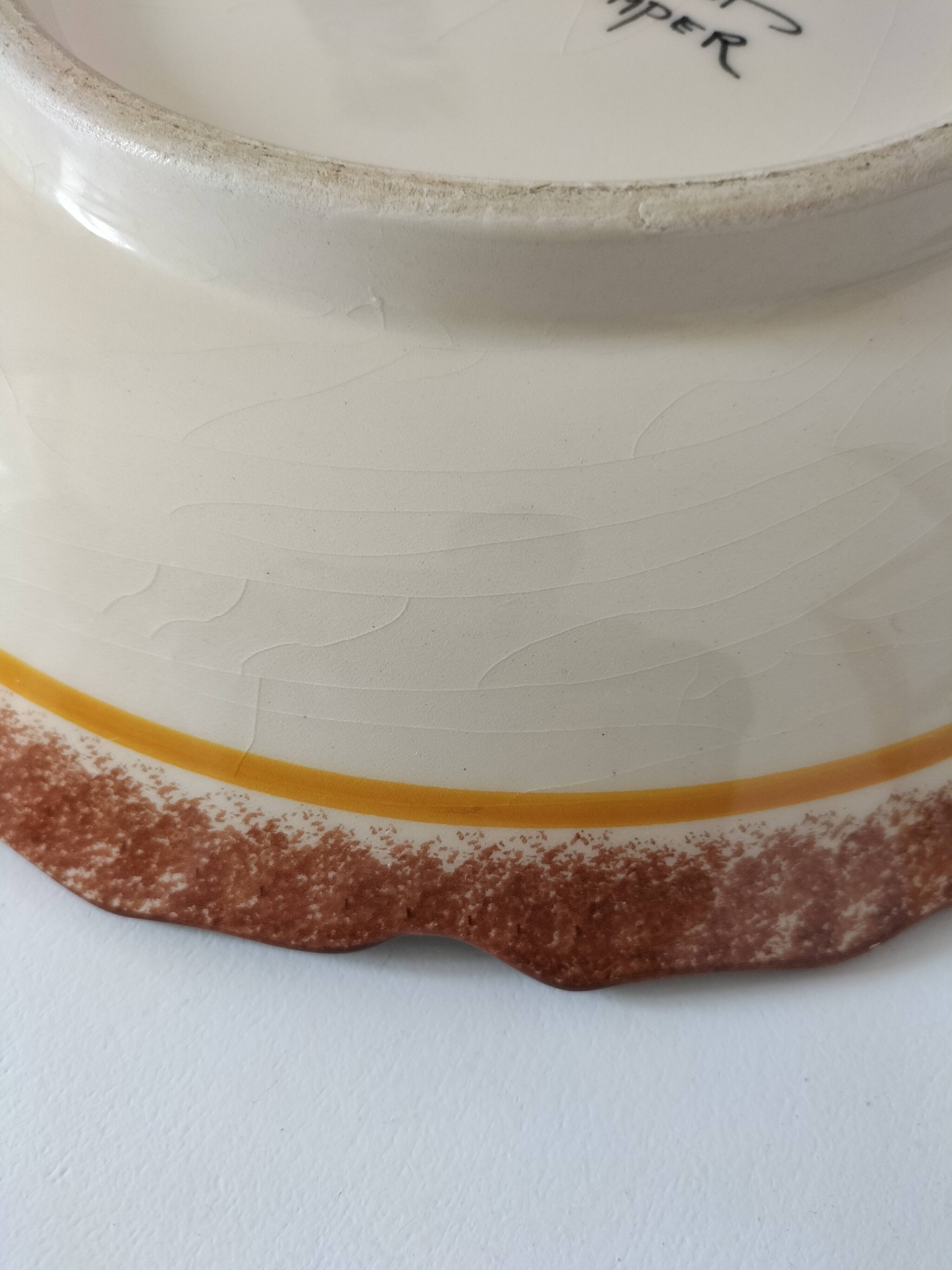 Coupe à fruits Henriot Quimper à motif floral stylisé