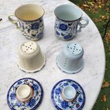 Pair of teacup, lid and infuser