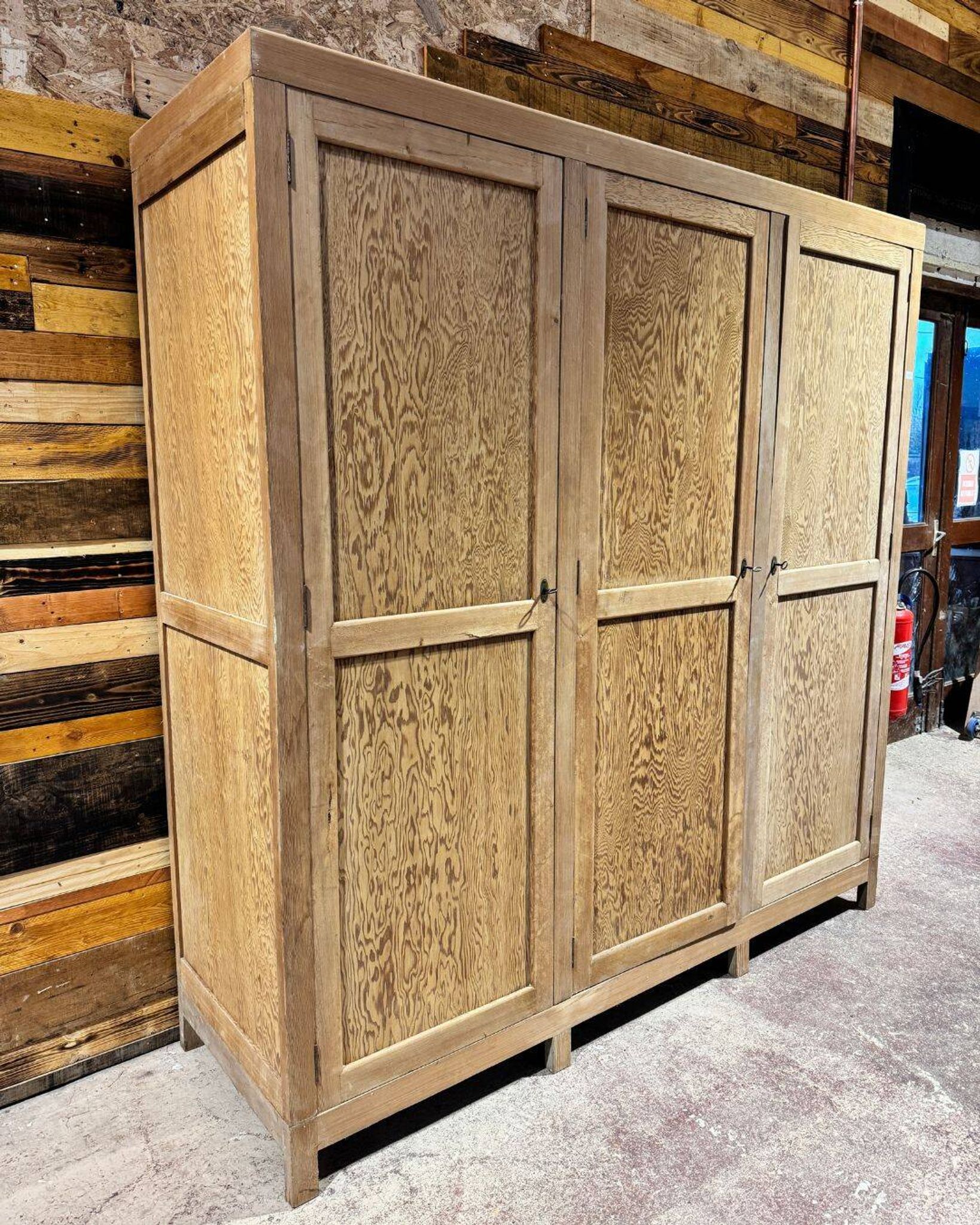 Old hardware cabinet in pitch pine - Early 20th century - Sandblasted