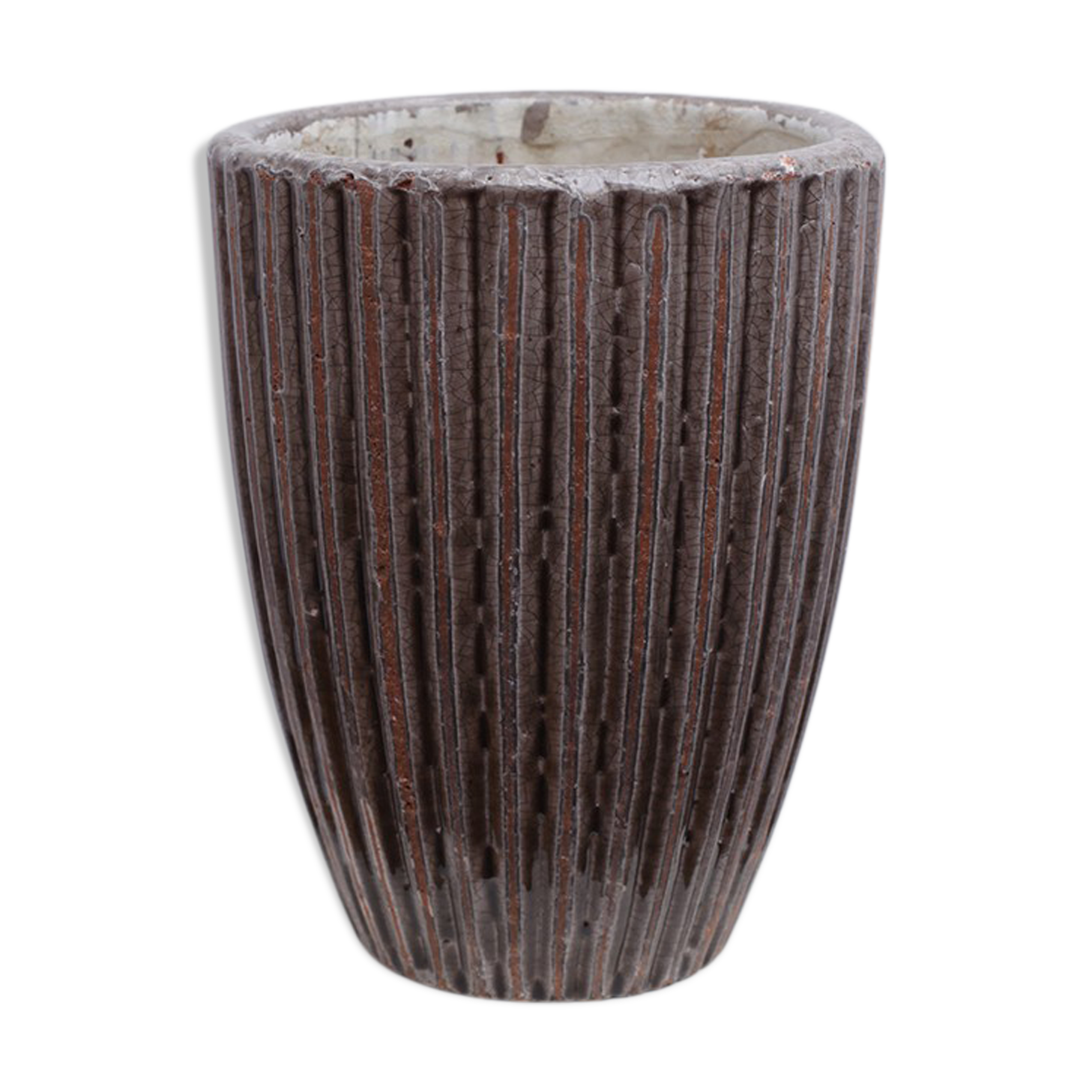 Thick sandstone vase