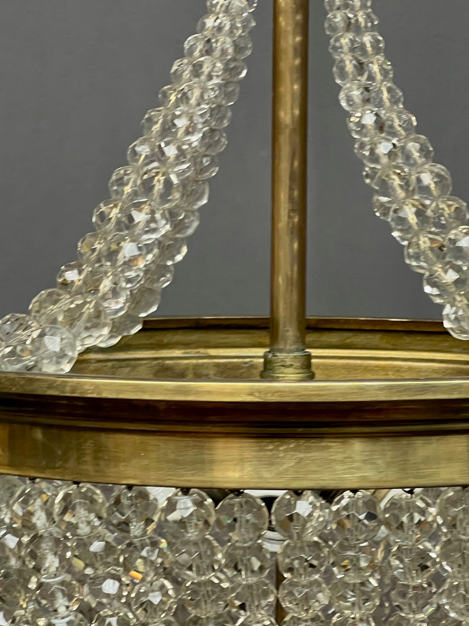Crystal chandelier "Pearl basket"