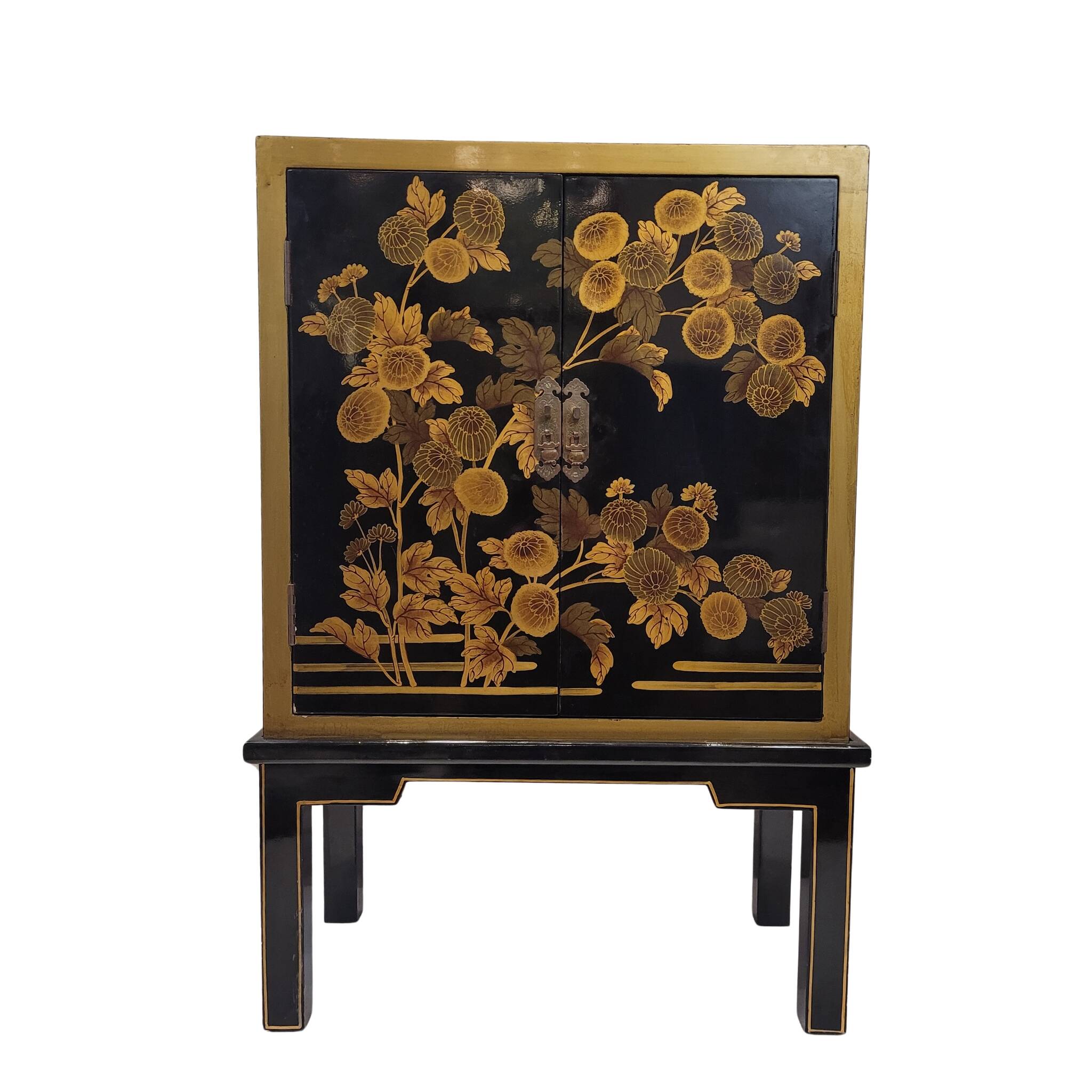 Cabinet “Crisantemos”, laca urushi-e, Showa period, s. XX – Japan