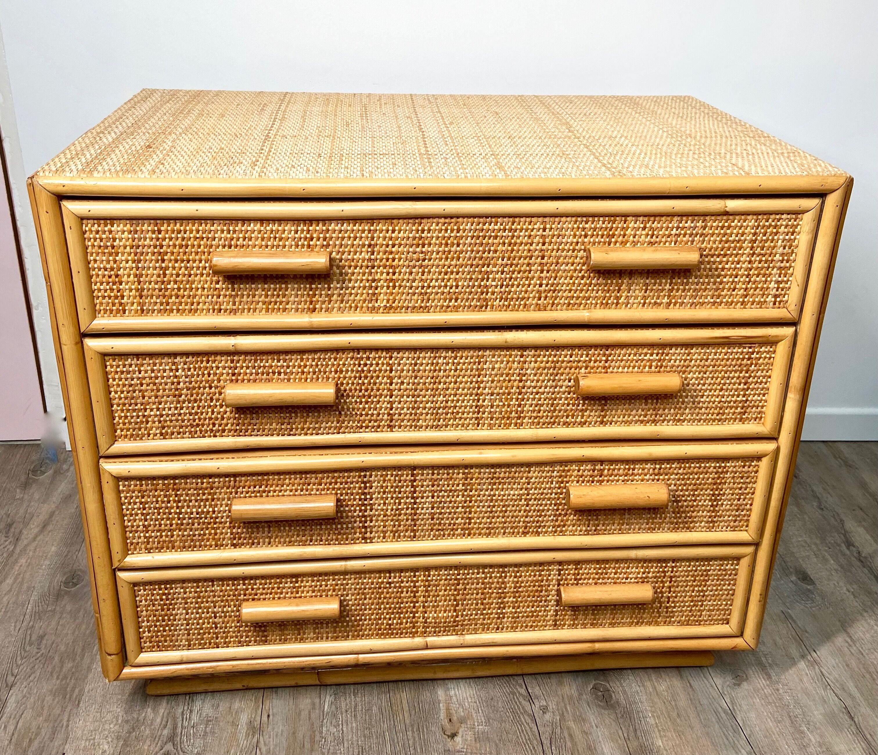Chest of drawers in rattan and bamboo