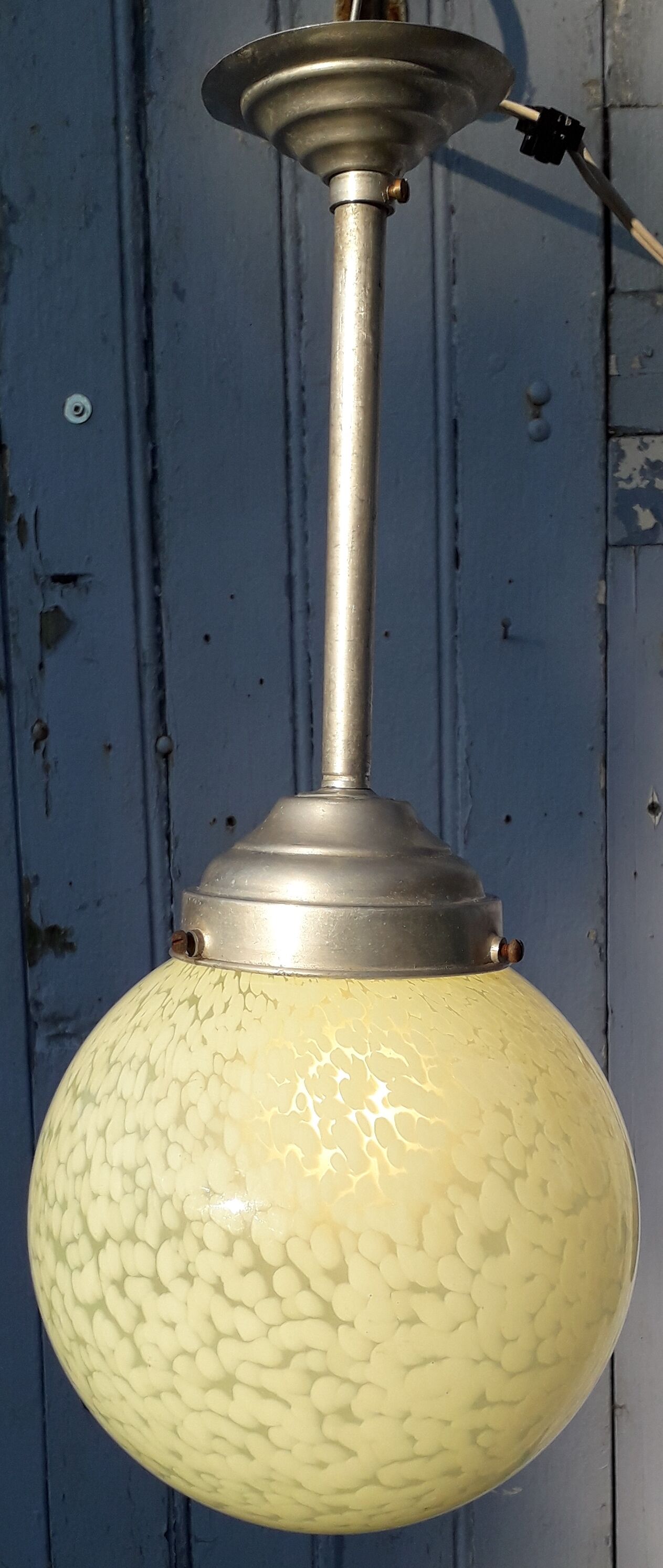 Art deco suspension globe in green clichy glass