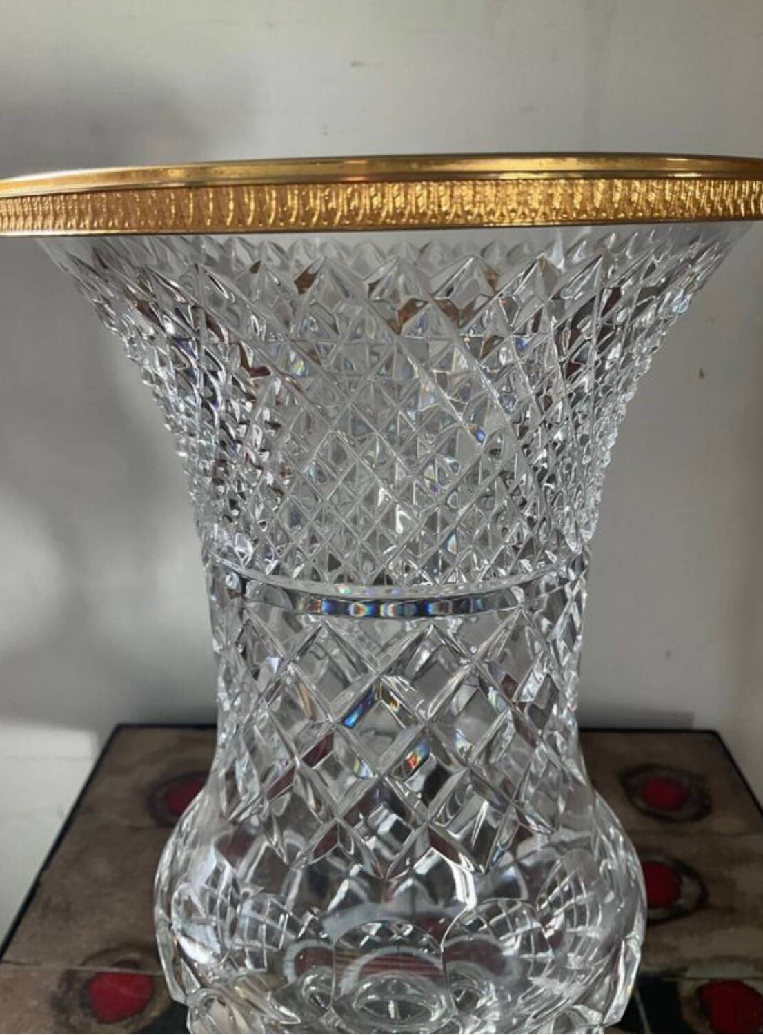 Large vase in chiseled Bohemian crystal 35cm