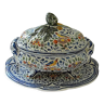 Soup-tureen and its frame in polychrome earthenware in the taste of Delft