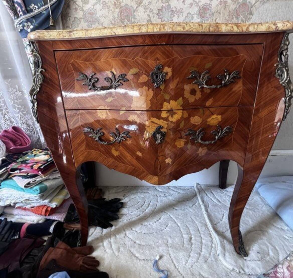 Wooden and marble chest of drawers