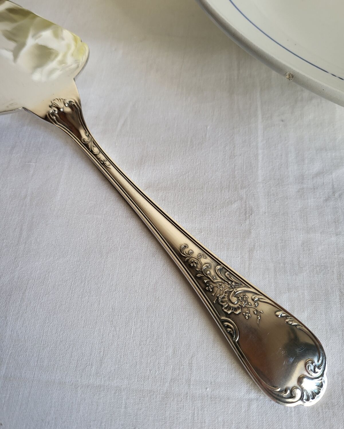 Silver-plated pie server Guildar