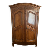 armoire de style Louis XV