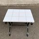 Table basse table d'appoint vintage en fer forgé noir et céramique blanche