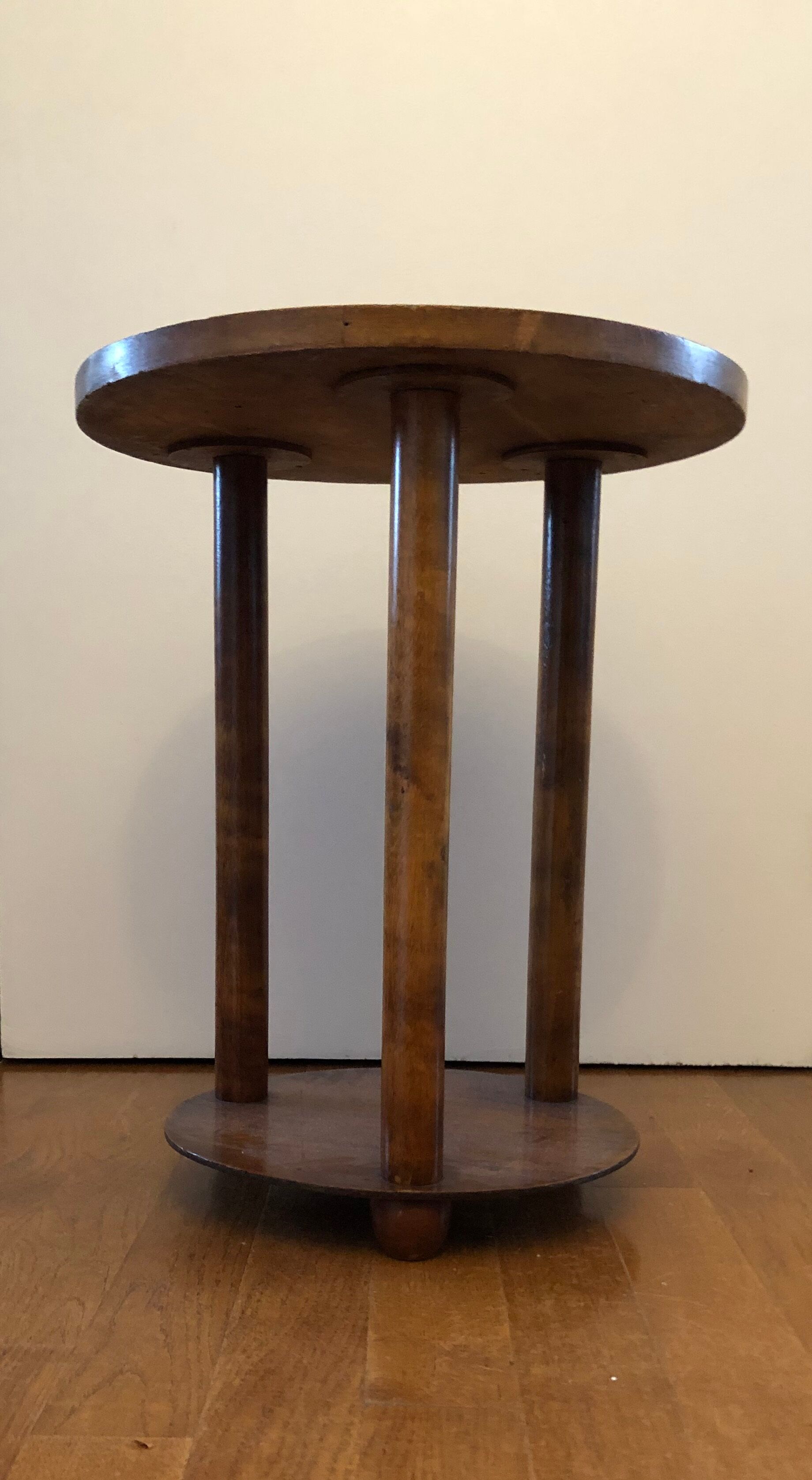 Wooden pedestal table