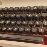 Typewriter Daro Erika