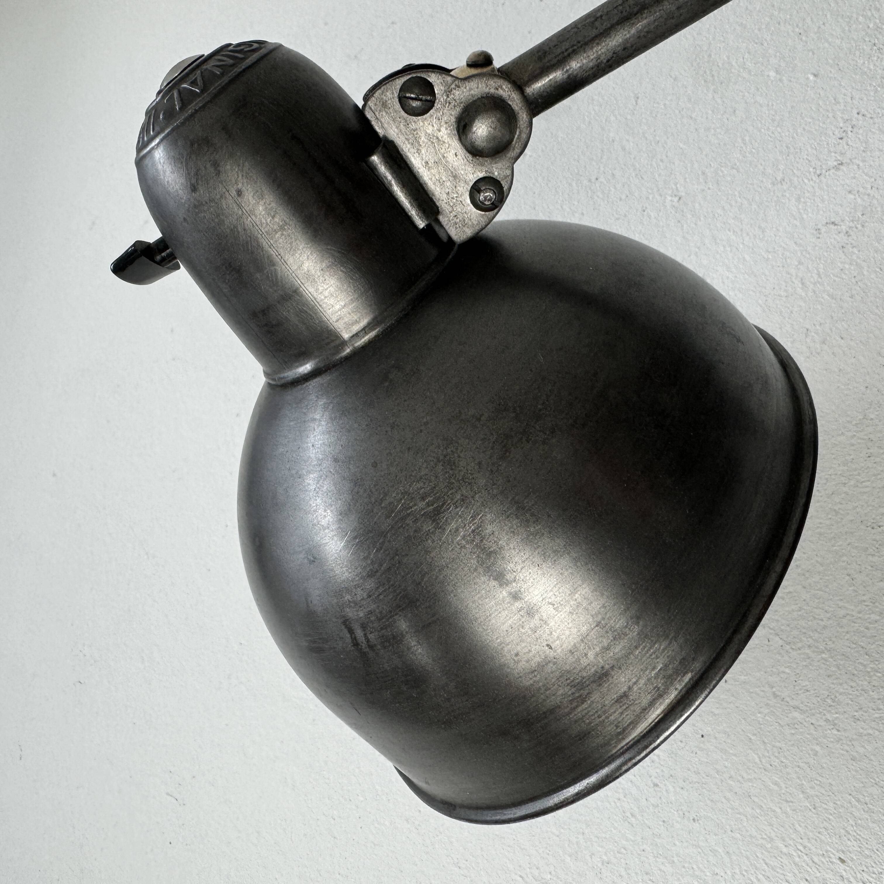 Ancienne lampe applique accordeon « Kaiser idell » Bauhaus