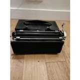 Olivetti typewriter model "Studio 42"