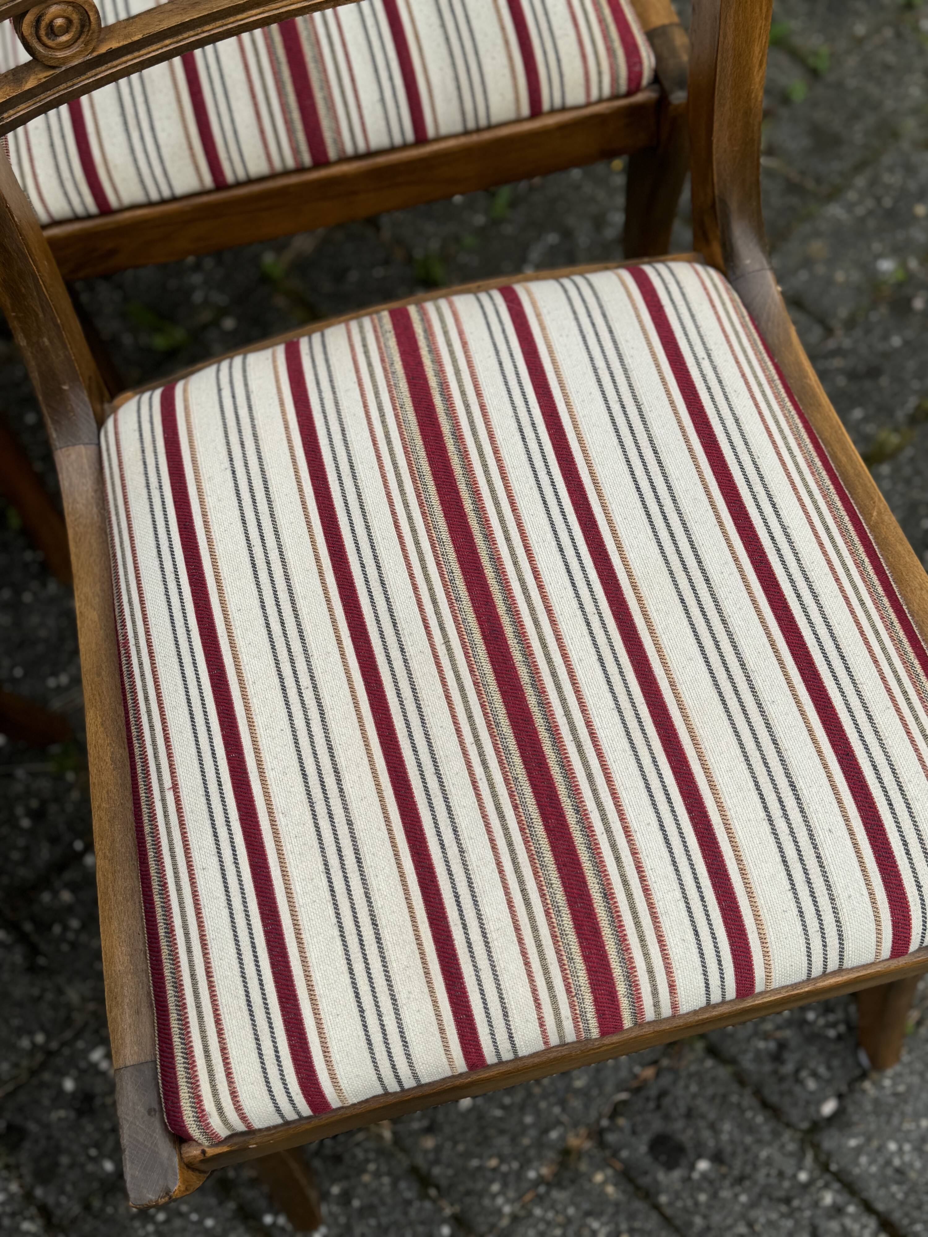 Set of 4 vintage mahogany dining chairs