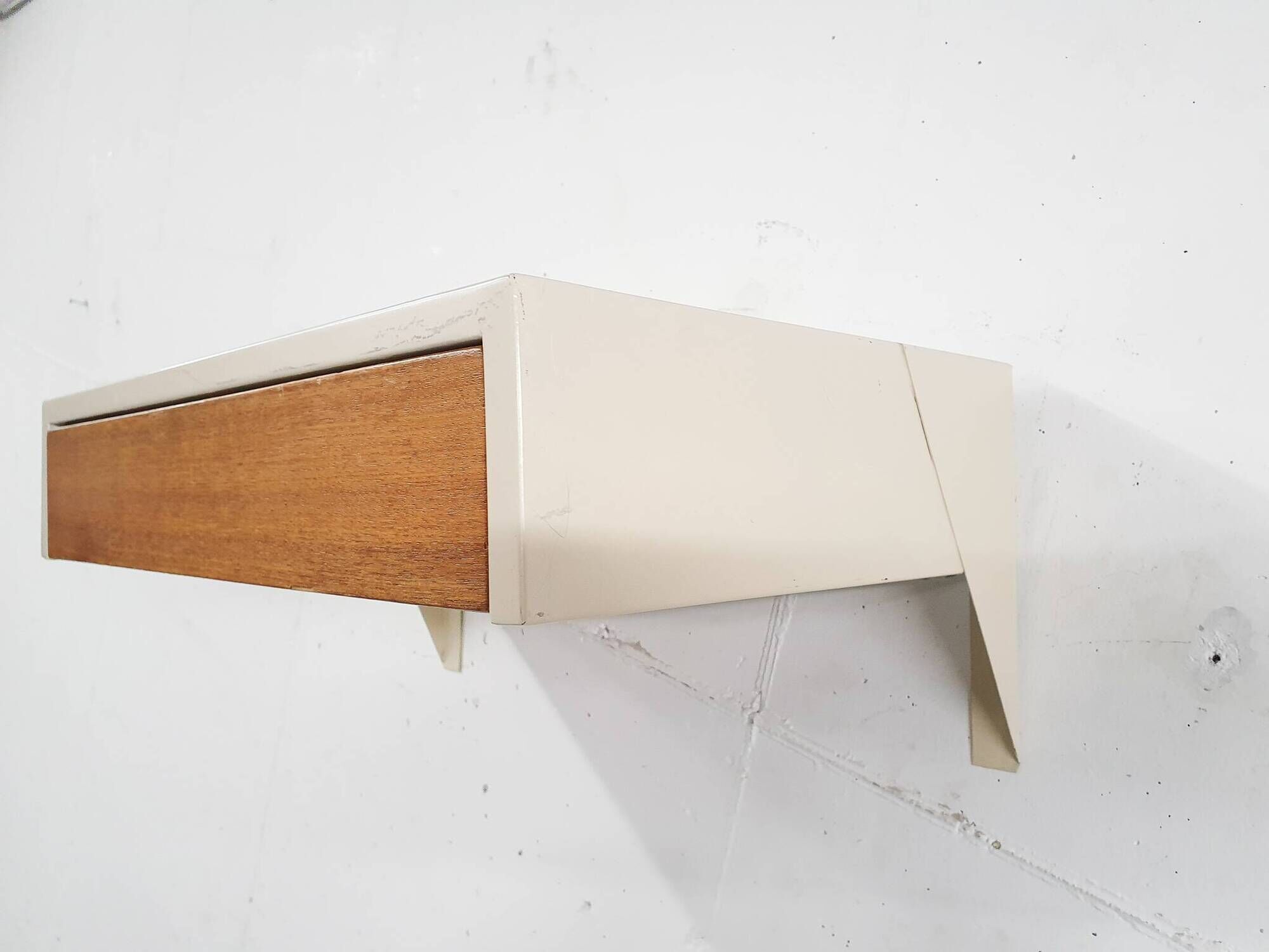 Martin Visser for 't Spectrum DD01 "Bergeyk" Wall Shelf, or Night stand, Th