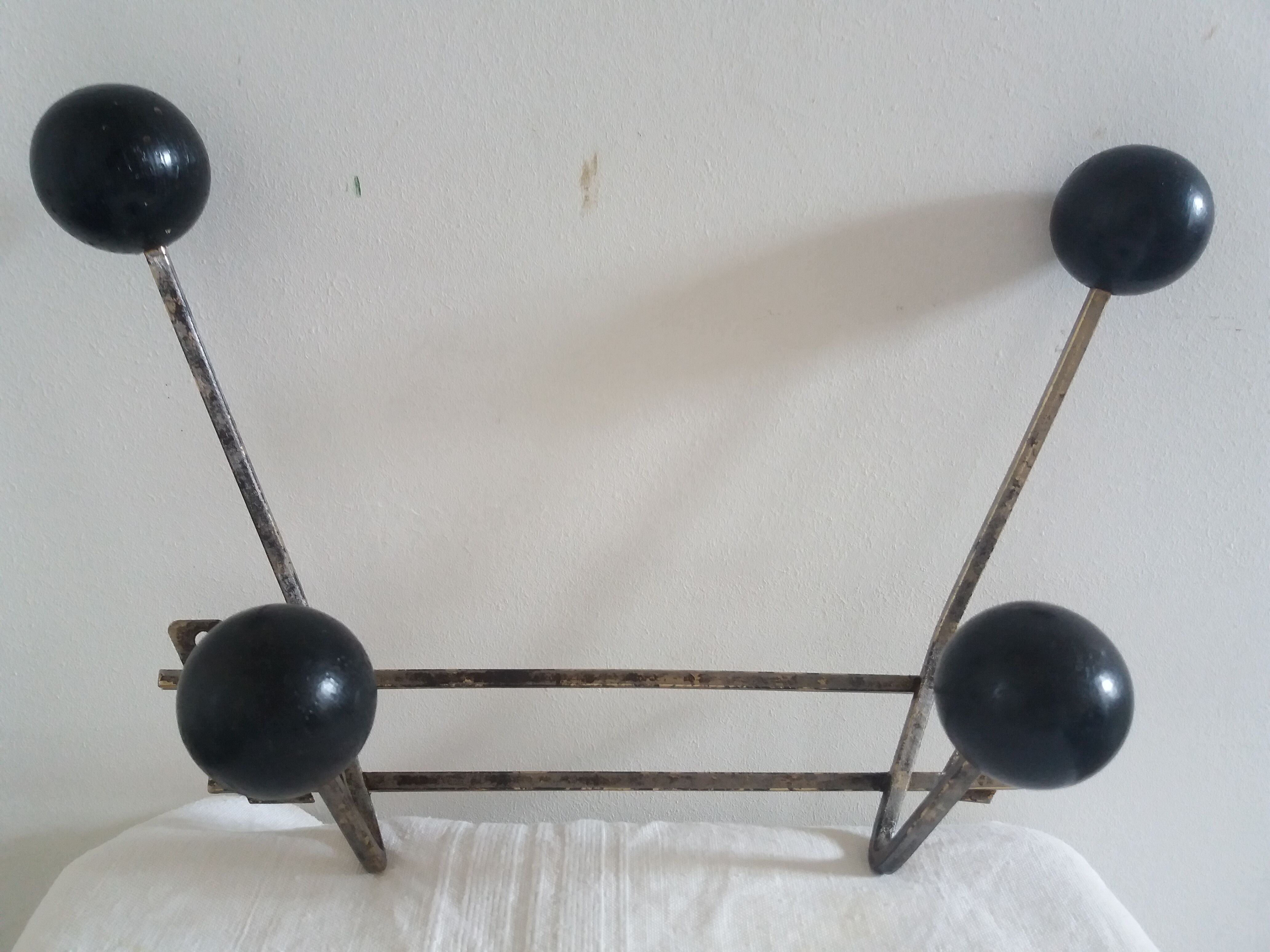 Coat rack in wood and metal