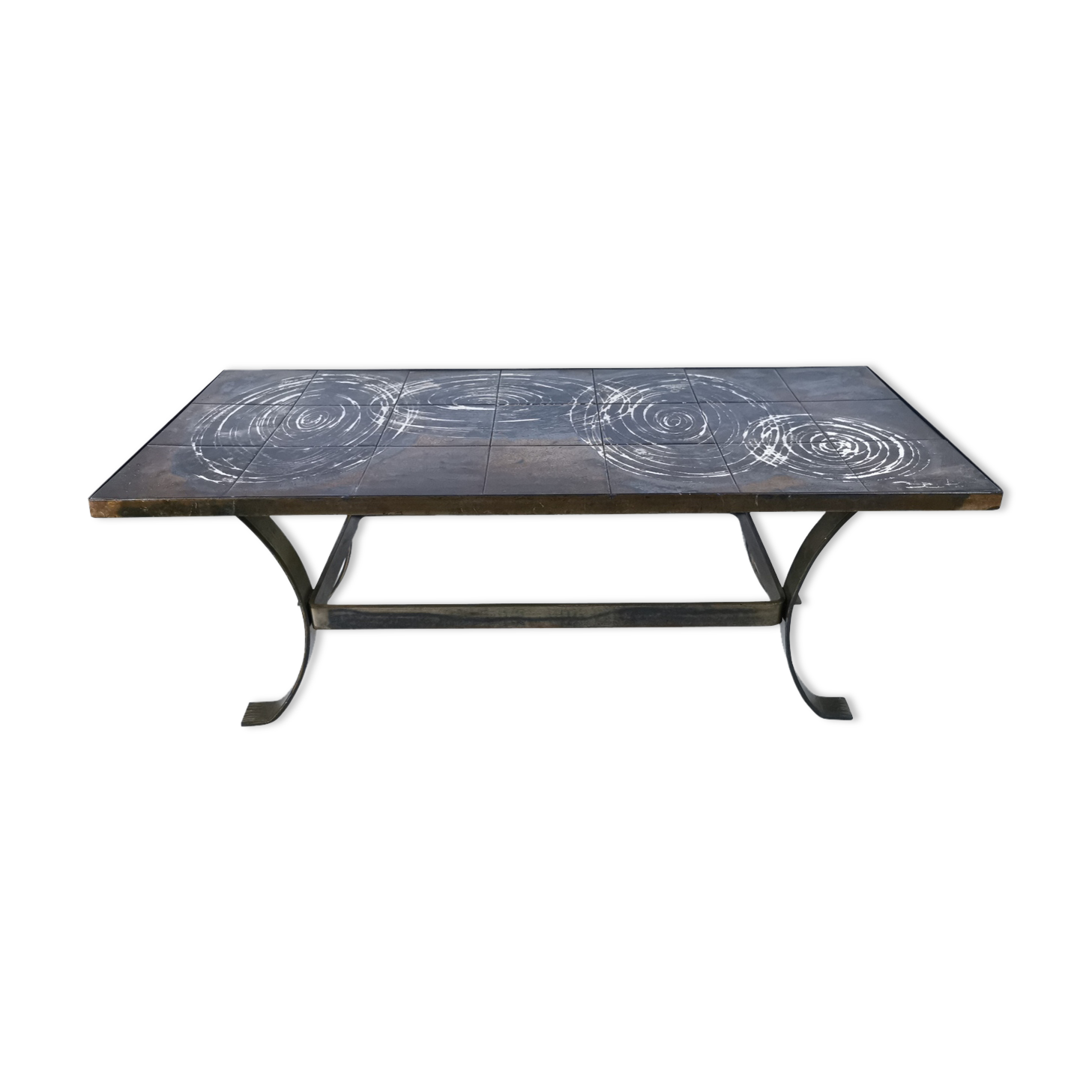 Coffee table by Julien de Covemaeker, ceramist in Ostend, Belgium