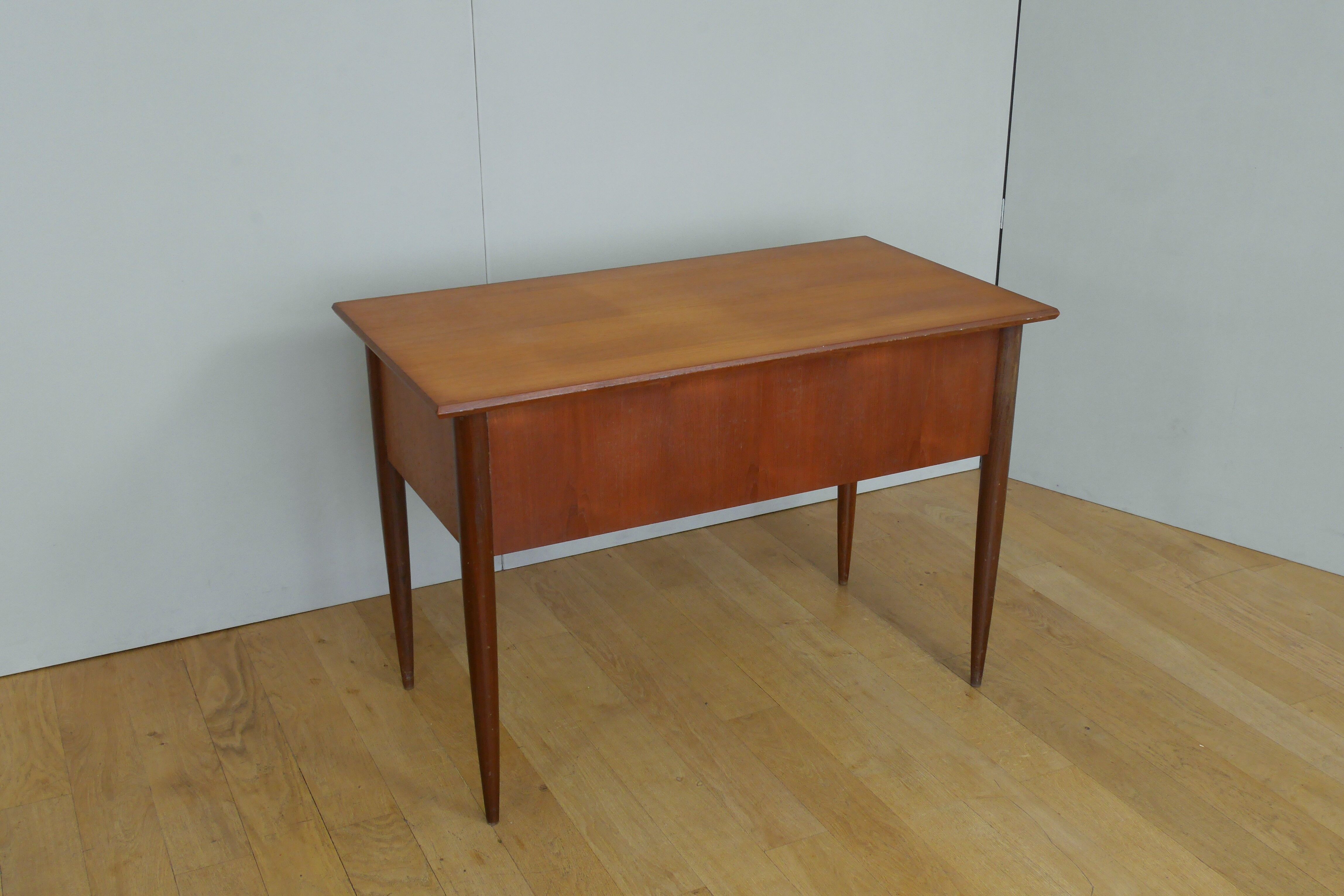 Scandinavian desk in teak from the 60s