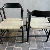 4 table chairs
