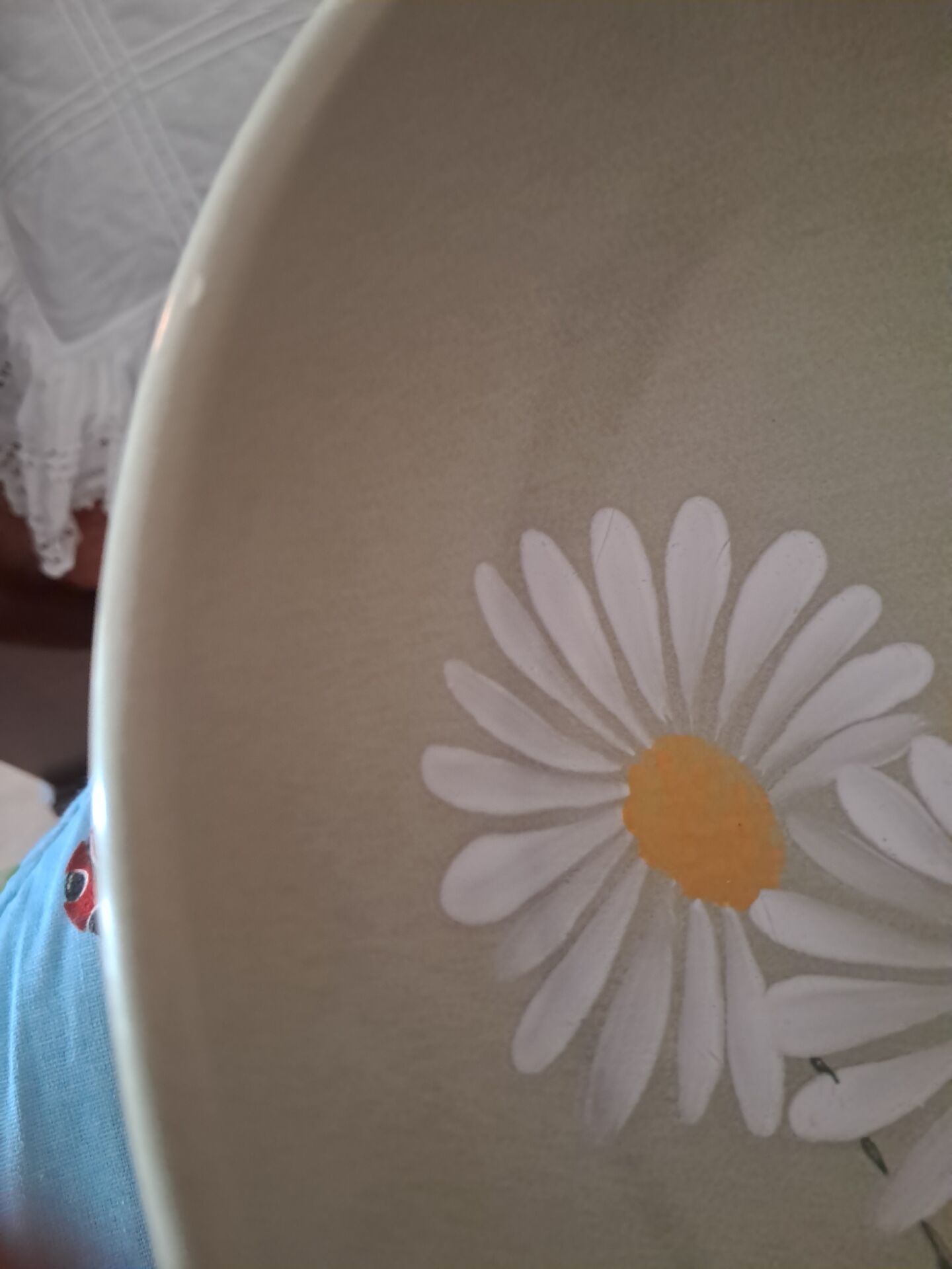 4 vintage Longchamp dinner plates