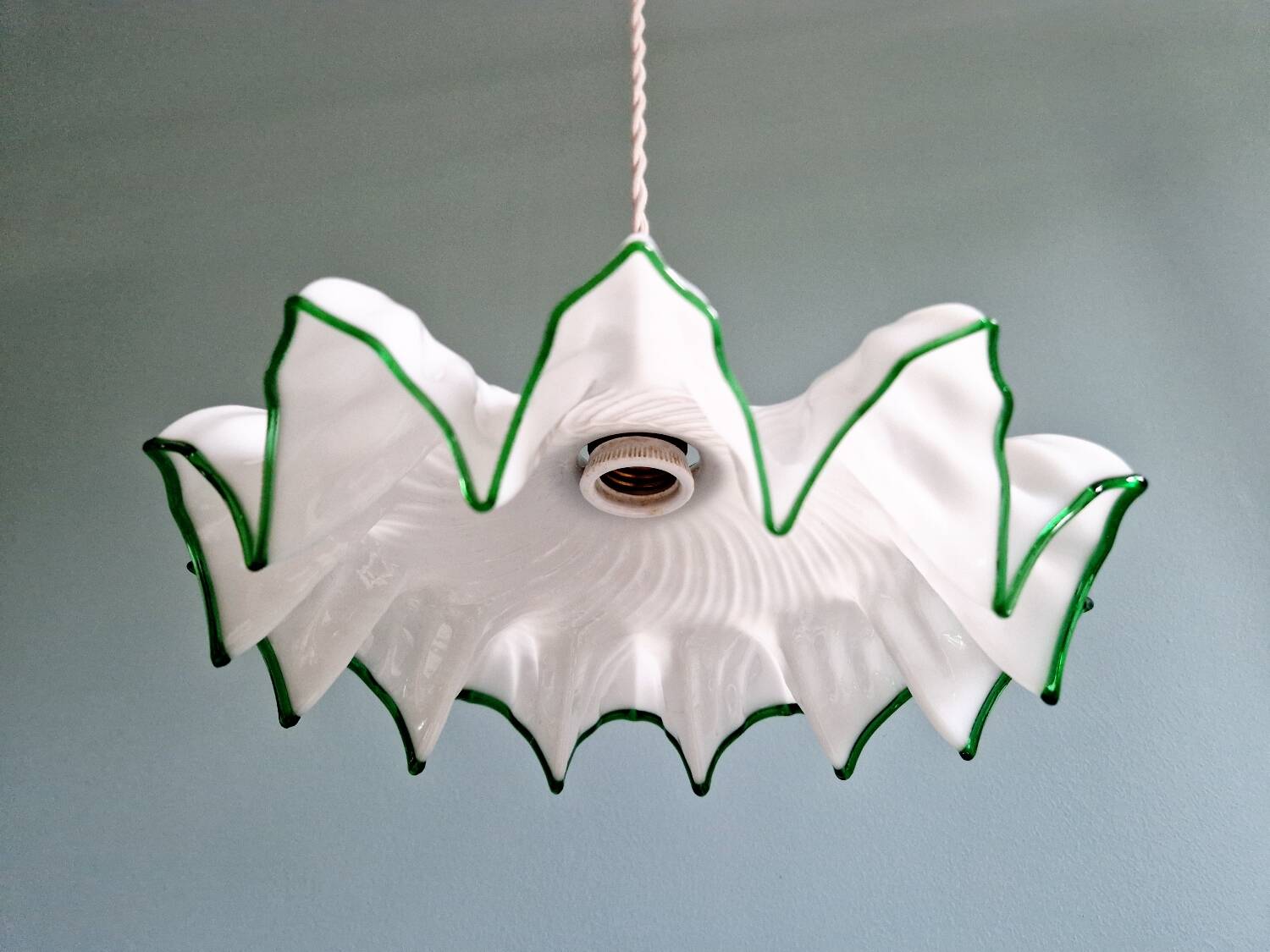 Art Deco pendant light in scalloped white opaline, 1920-30
