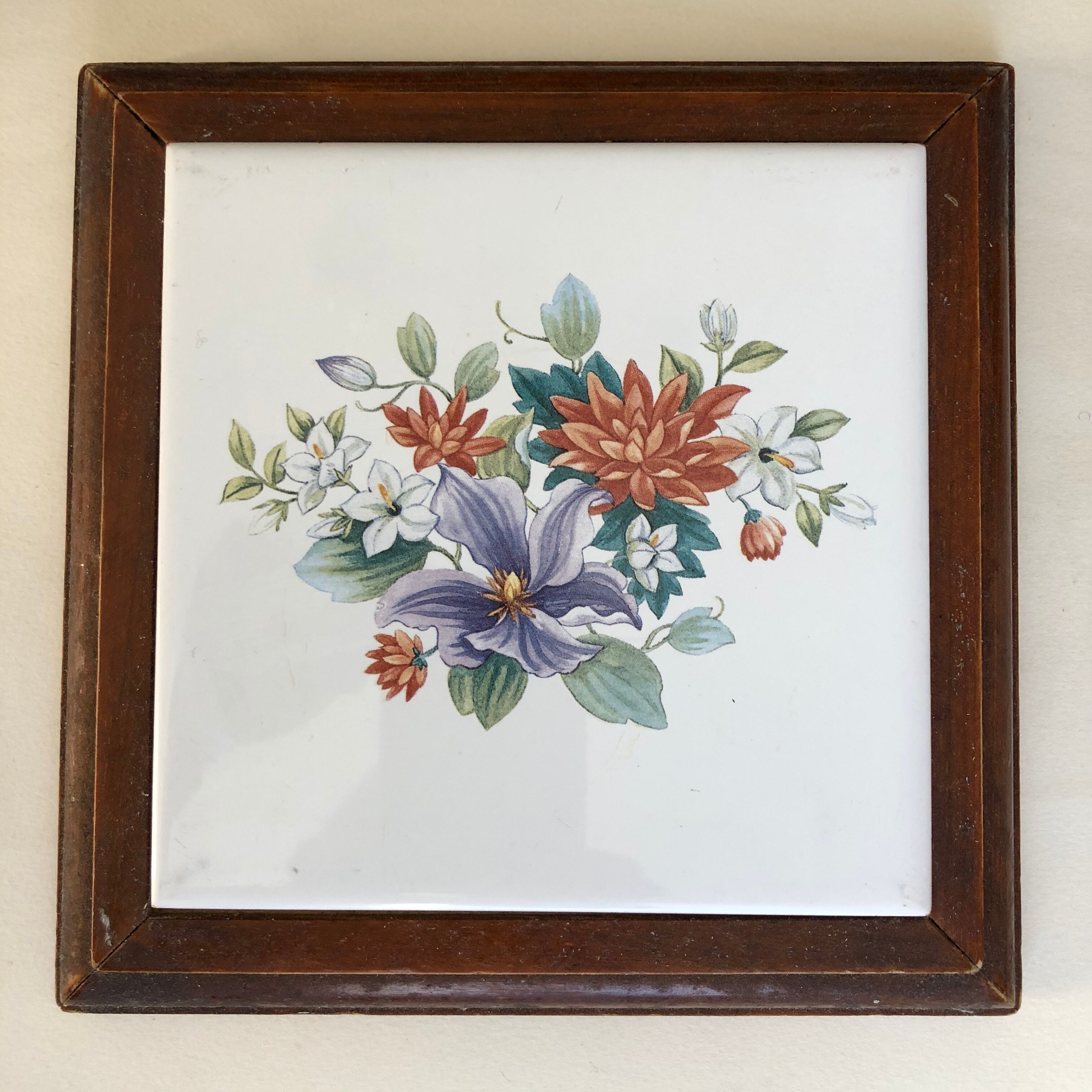 Under the plate in earthenware