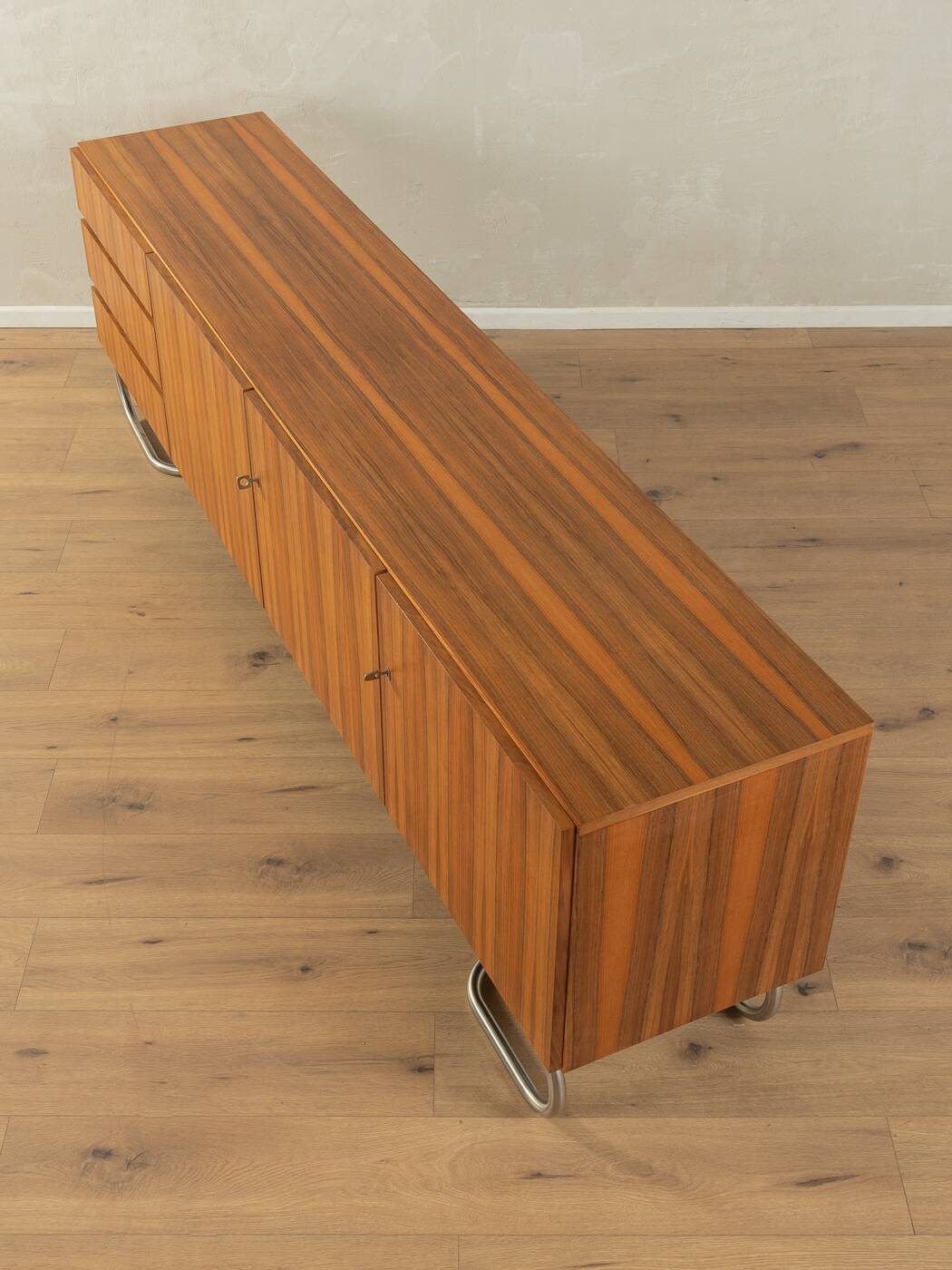 Buffet des années 1960 de style Bauhaus, scandinave