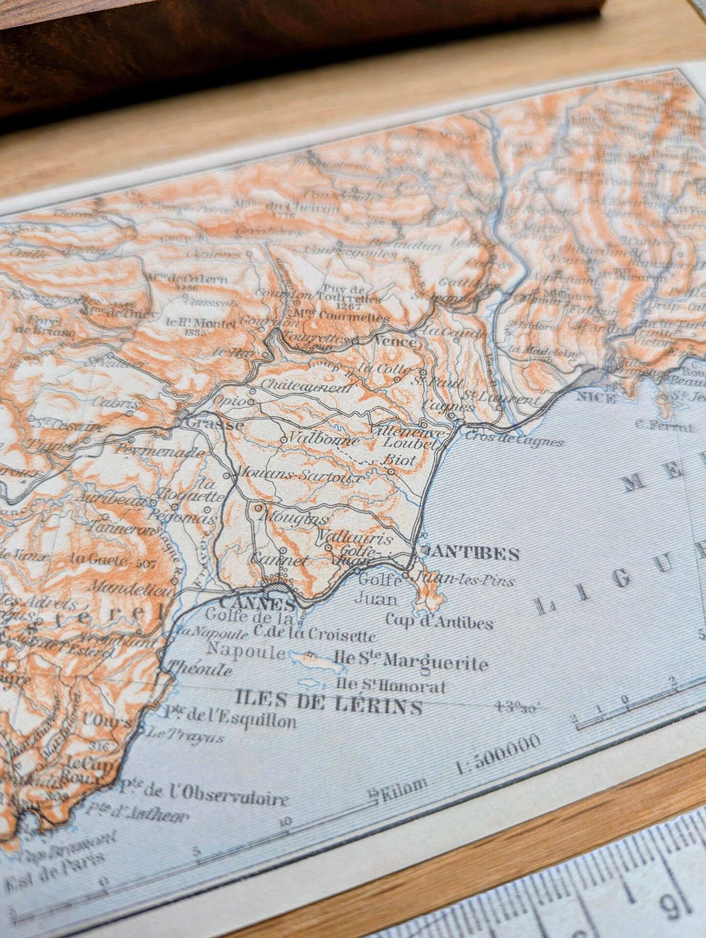 From Fréjus to Menton, an old map, printed in 1906.