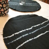 6 old linen placemats