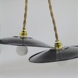 Pair of enamelled sheet metal suspensions
