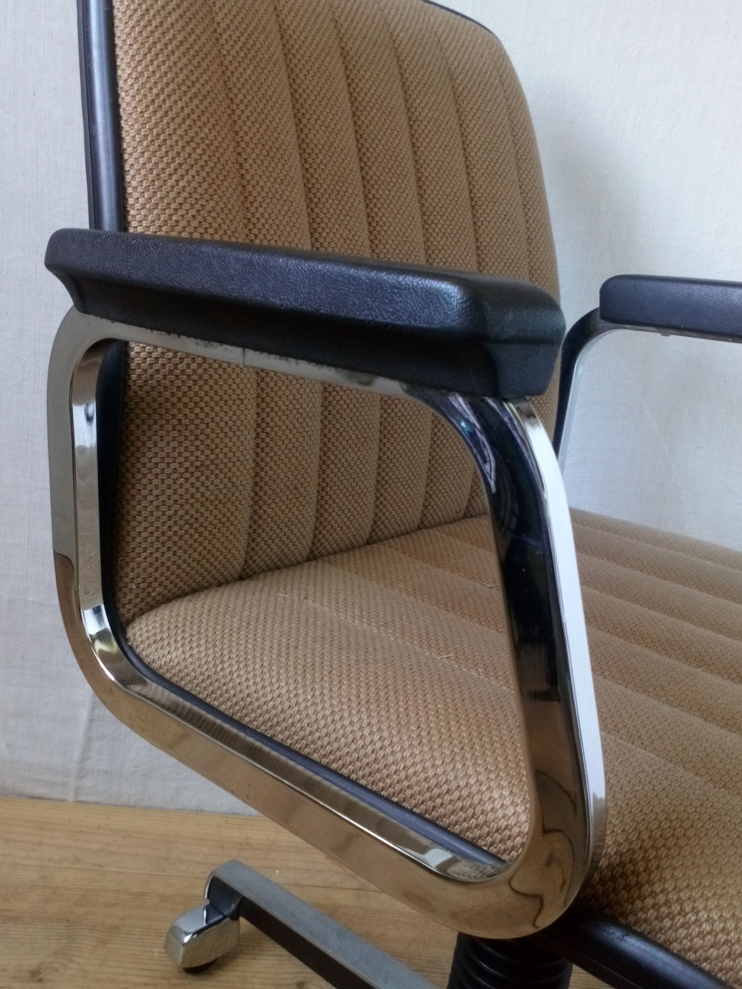 70s office chair