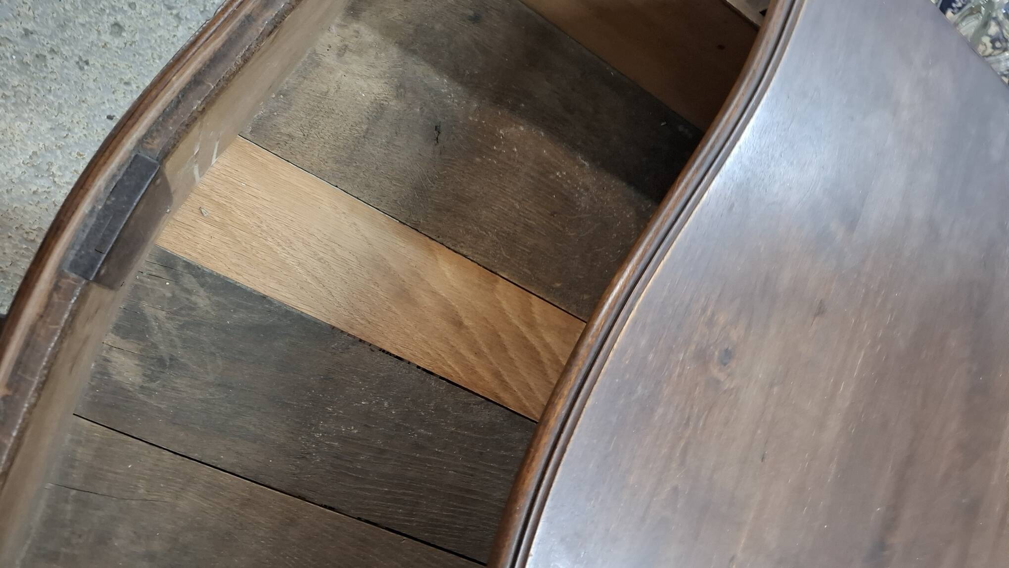 Louis XV style chest of drawers