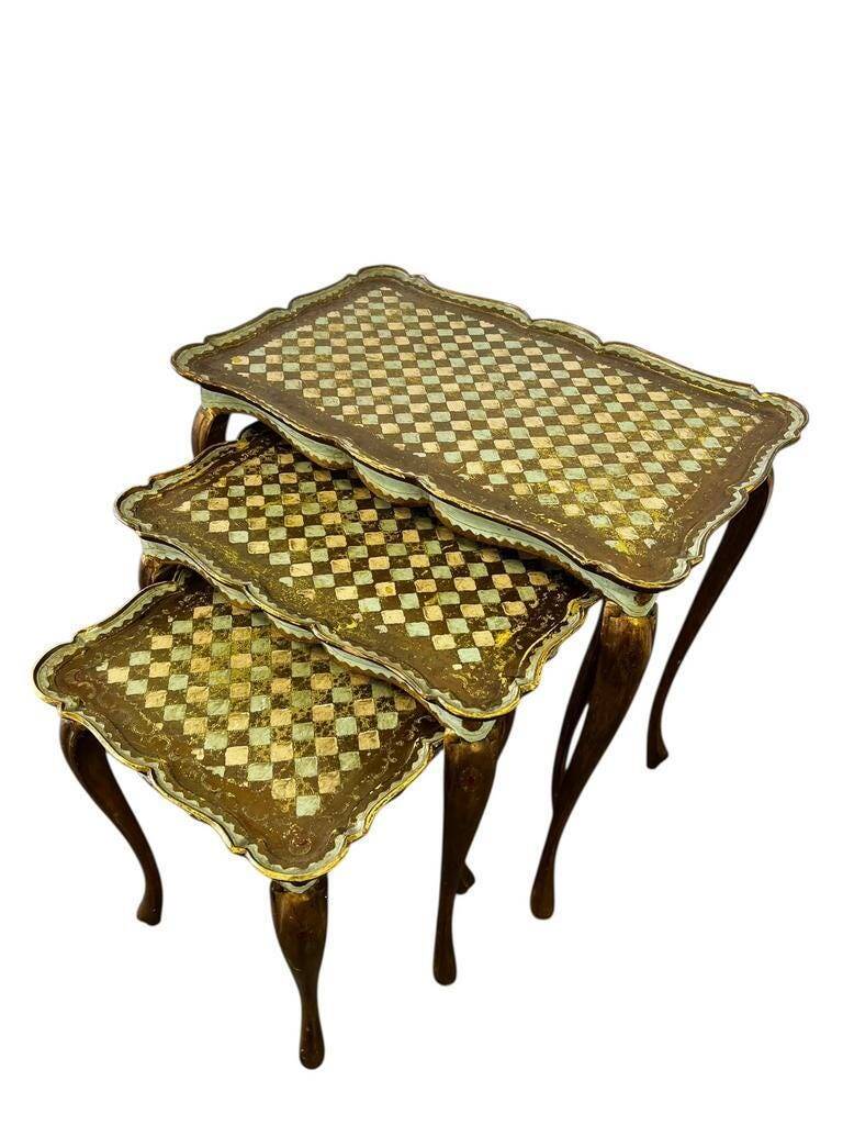 Set of 3 vintage nesting tables / side tables