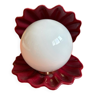 Burgundy ceramic shell lamp