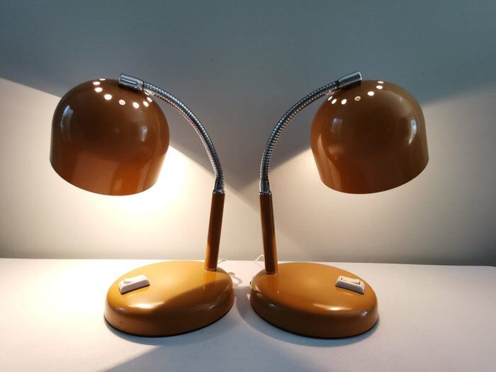 Pair of Italian desk lamps, 70s