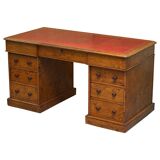 Rare oak partner's desk by Howard & Sons circa 1880 with leather.