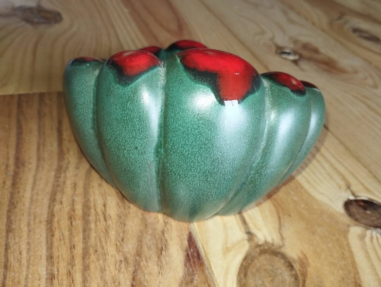 Vintage green and red glazed ceramic ashtray or catchall – year
