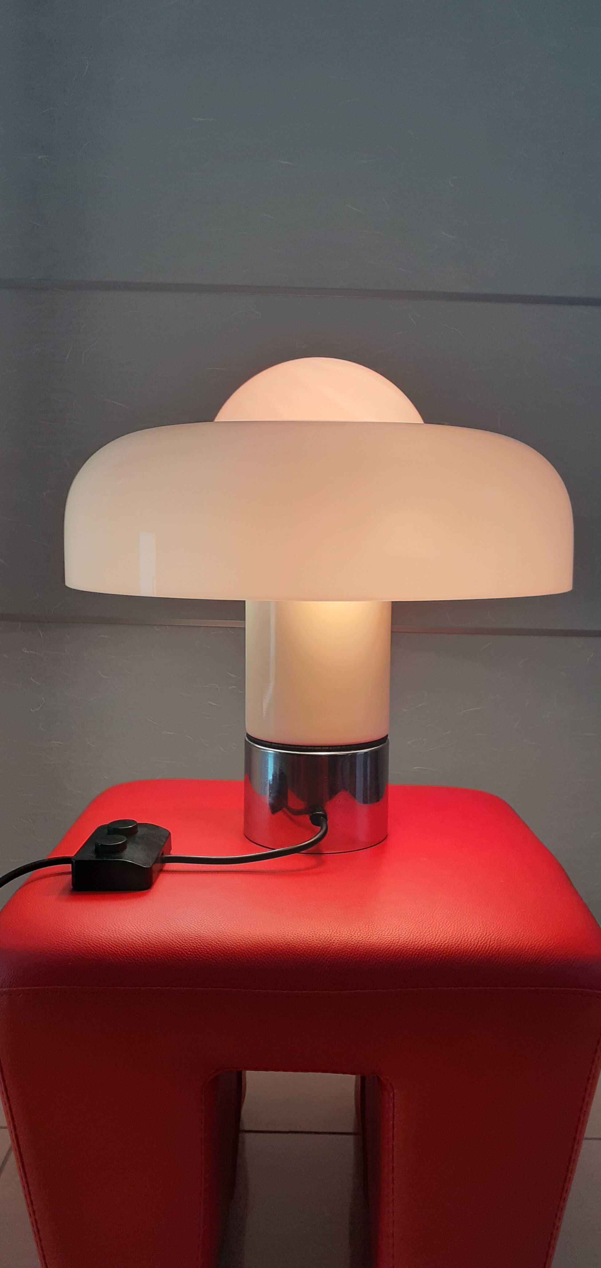 "brumbury" lamp 1969